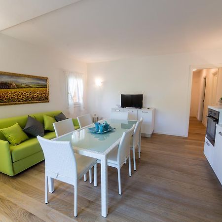 ポルト・ロトンド Residenze Dei Fioriヴィラ エクステリア 写真