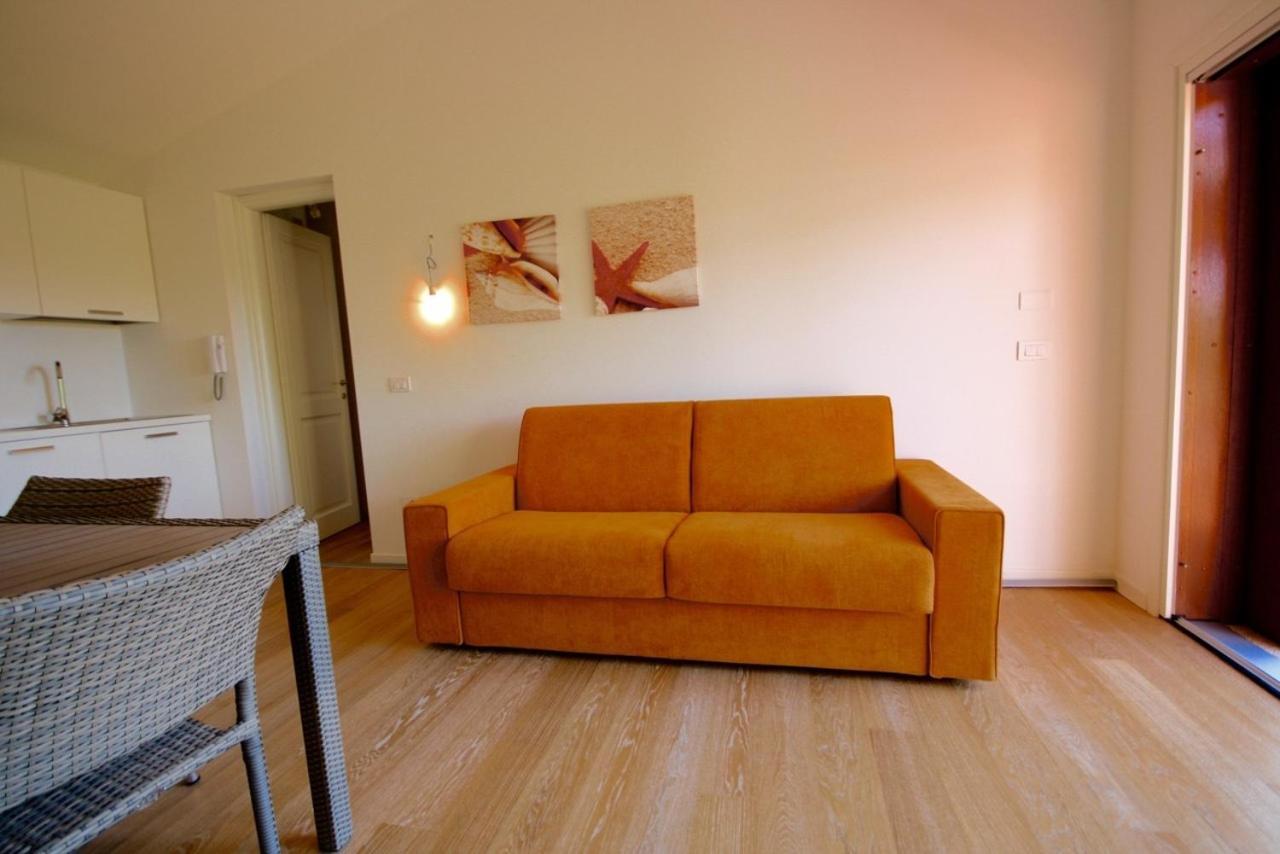 ポルト・ロトンド Residenze Dei Fioriヴィラ 部屋 写真