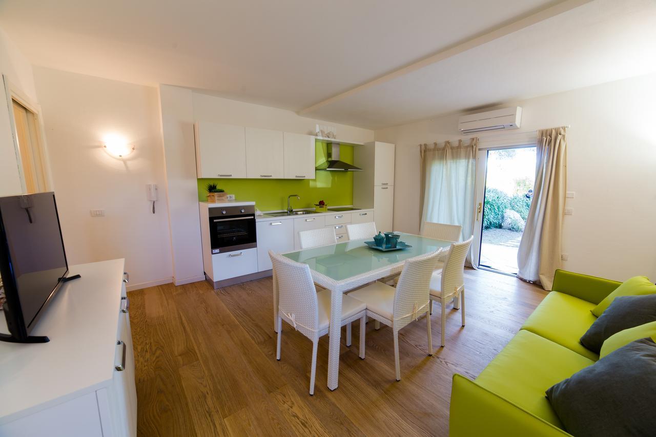 ポルト・ロトンド Residenze Dei Fioriヴィラ エクステリア 写真