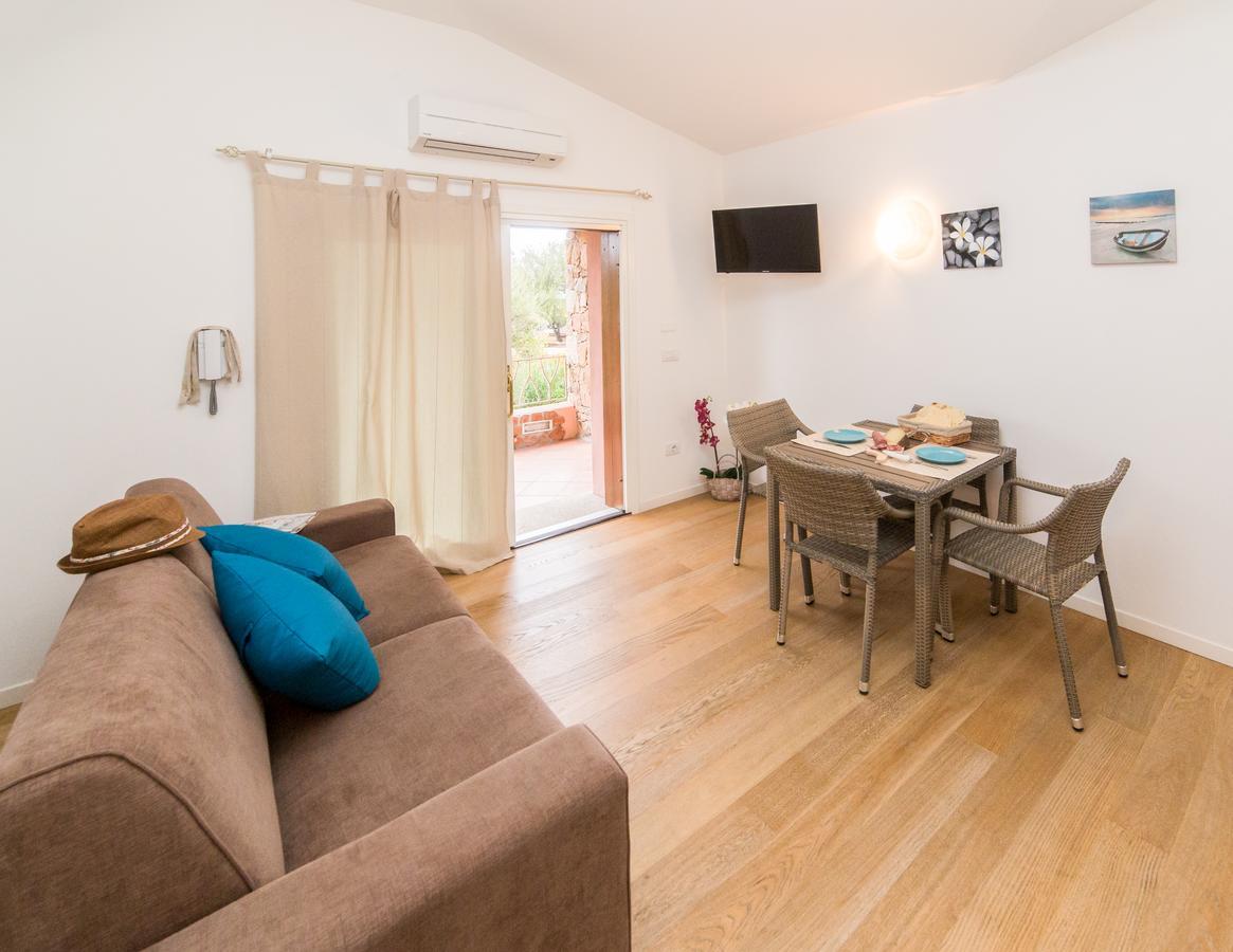 ポルト・ロトンド Residenze Dei Fioriヴィラ エクステリア 写真