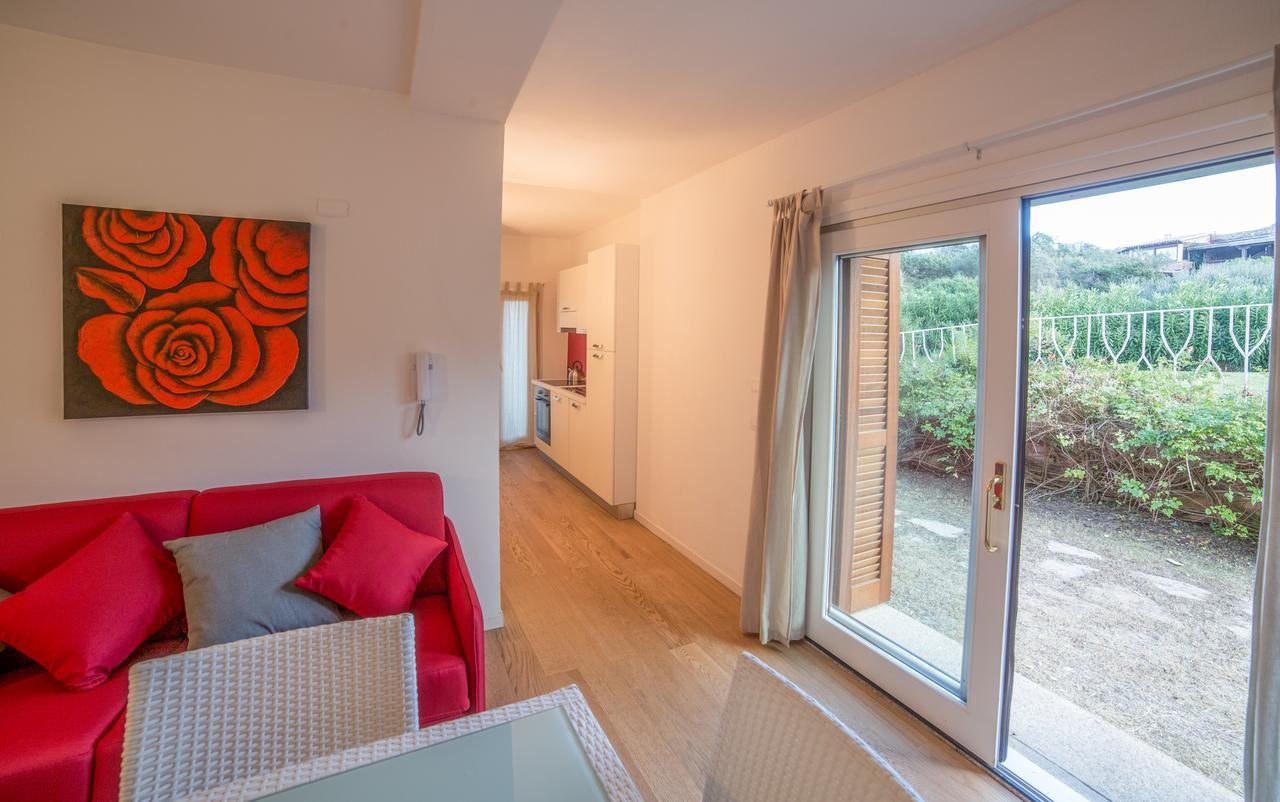 ポルト・ロトンド Residenze Dei Fioriヴィラ エクステリア 写真