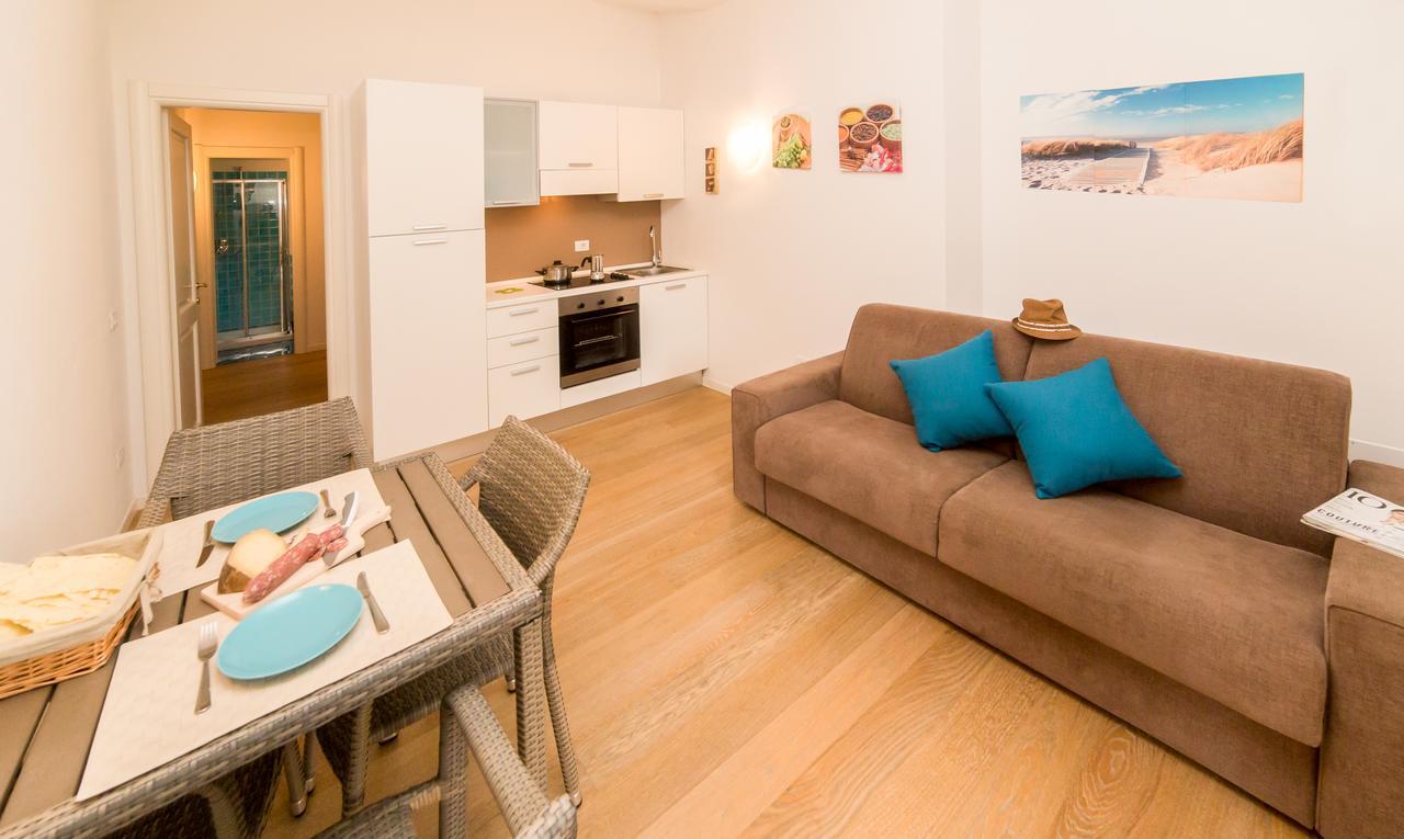 ポルト・ロトンド Residenze Dei Fioriヴィラ エクステリア 写真