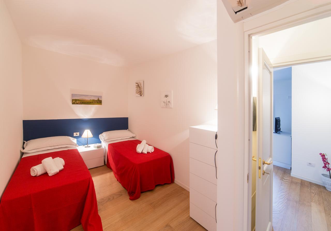 ポルト・ロトンド Residenze Dei Fioriヴィラ エクステリア 写真