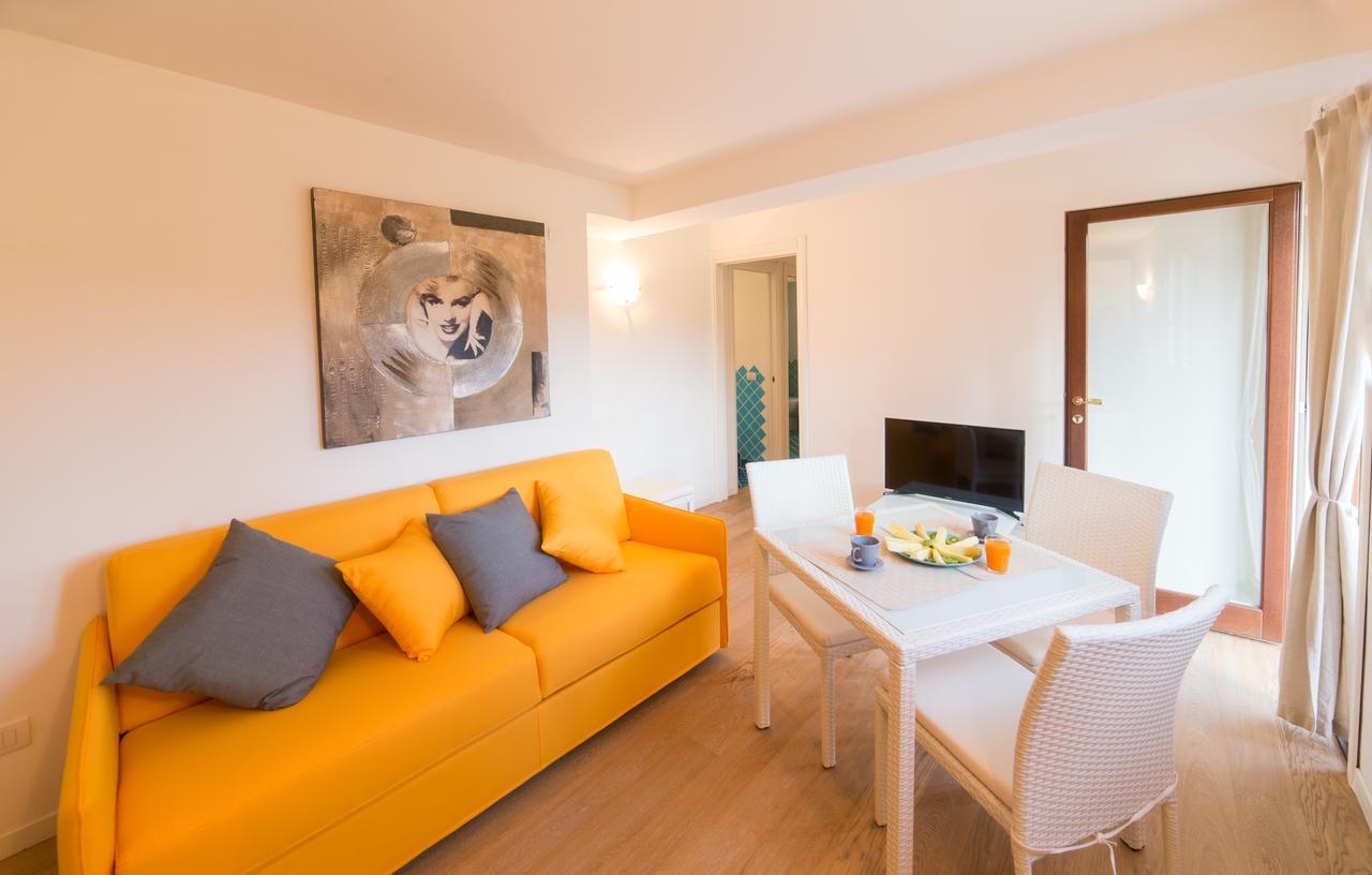 ポルト・ロトンド Residenze Dei Fioriヴィラ エクステリア 写真